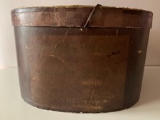 ANCIENNE BOITE CHAPEAU - CHAPELLERIE EN TOUS GENRES CHARLES PERRAULT CHOLET