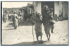 Maroc, Types marocains Vintage print sur papier carte postale. Tirage argentiq