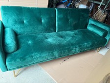 Canapé velours vert état neuf longueur 2 mètres, 0,75 de profondeut et 0,95 de h