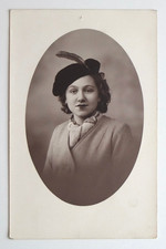 Jolie jeune femme portrait