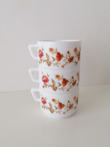 Lot tasses arcopal - 3,