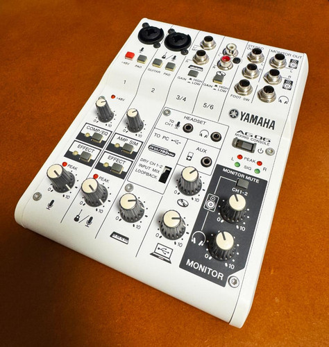 Yamaha ag06 6ch live - w,