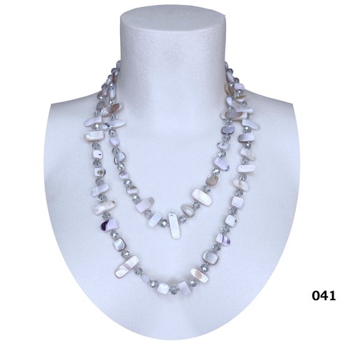 Collier long perles - en,