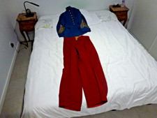 rare uniforme neuf  mais