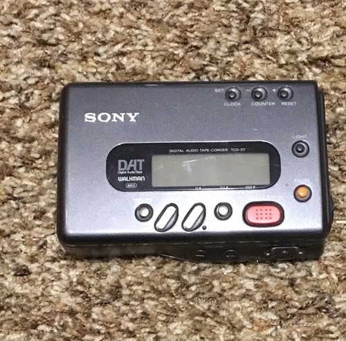 Sony tcd walkman dat - sony,
