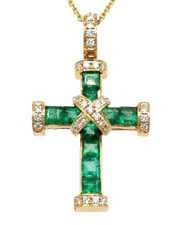 0.64ct Naturel Diamant Rond 14kBIS Poinçonnée or Jaune Émeraude Pendentif Croix