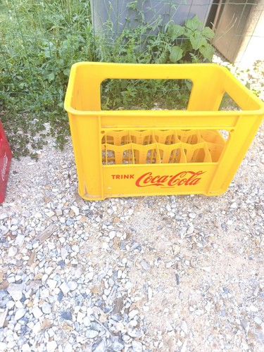 Ancien casier caisse - , cola
