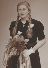 56/473 Ak Photo Année 1940