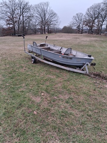Fishimg bottom boat - fishimg,
