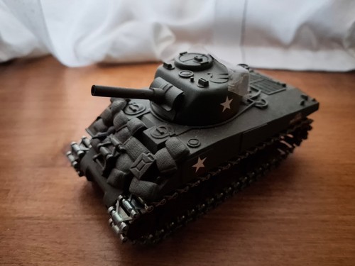 Solido sherman m4a3 canon - 1:50,