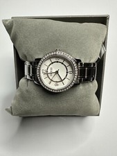 Montre Guess Melody acier ronde quartz 28mm fond blanc lunette strass bracelet