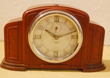 TRES BEL ÉTAT DE PRÉSENTATION.PENDULETTE JAZ D E 1938.GAMME PENDULITES.A REVISER