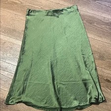 Elegant Green Satin Midi Skirt