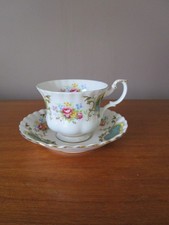 TASSE A THE/ CAFE  & SOUS