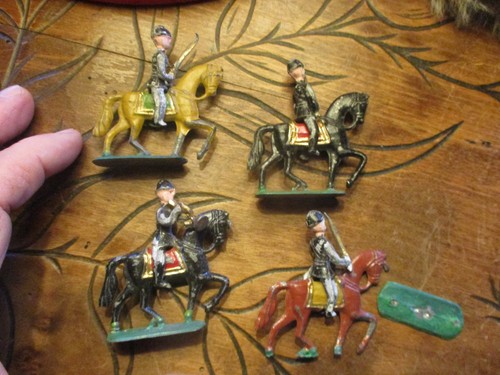 Ancien petit soldat - 4),