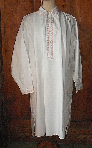 Ancienne grande chemise - , de