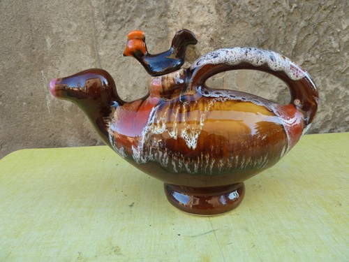 Ancien pot eau - pot, ou