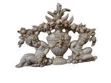 fronton avec des Anges patiné beige