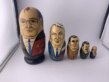 Anciennes poupées russes Matriochkas président russes