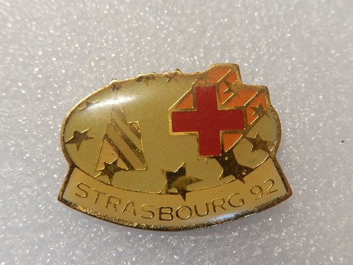 Pin croix rouge - croix,