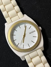 Montre décontractée NIXON