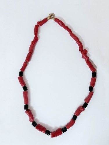 Chaîne corail onyx avec - chaîne, et
