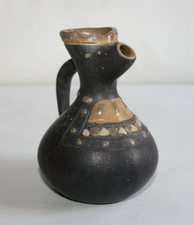 Petit pichet zoomorphe en