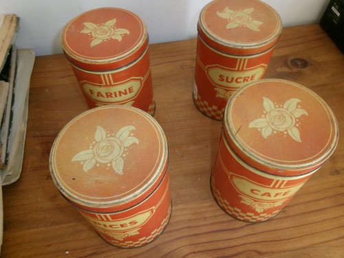 Anciennes boîtes tôle - anciennes, en