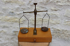 *ANCIENNE BALANCE TESTUT TREBUCHET avec Quelques POIDS déco vitrine