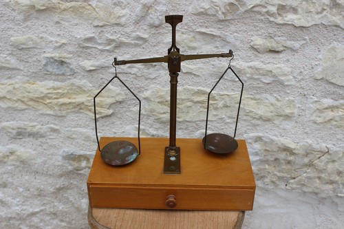 Balance ancienne laiton - ·,