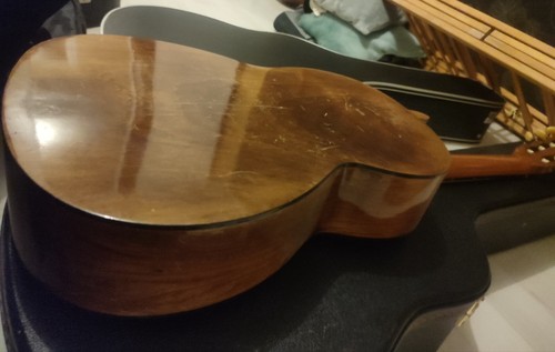 Guitare suzuki 700 - guitare, n°700