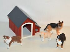 LOT de 4 Figurines animaux CHIEN SCHLEICH + niche plastique vintage
