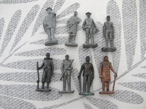Figurines kinder metal - kinder,