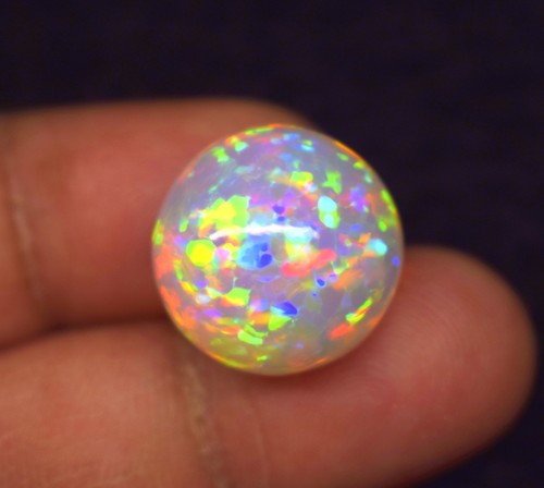 Cabochon opale éthiopienne