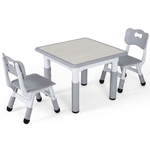 Table carrée pour enfants