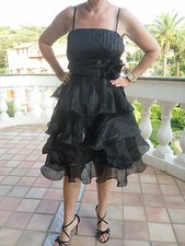 robe trés chic couleur noir taille 40