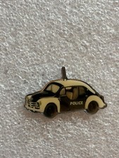 pin's Renault 4cv police girophare logo édition atlas car auto pins pin retro