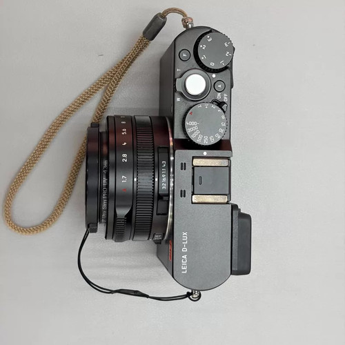 Leica lux 12 - 109), 12.8mp