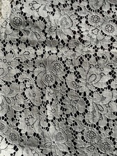 Coupon superbe Dentelle Calais