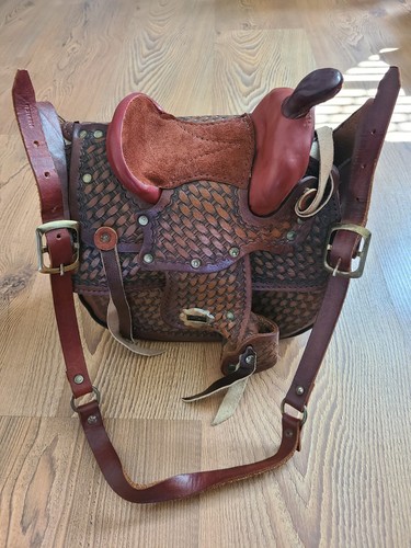 Circle western saddle - y,