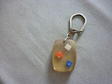 Ancien porte-clé inclusion Jeu de dés de bistrot. 421.