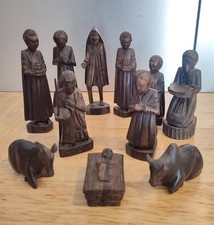 Crèche de Noël Sculpture Bois d'ébène 10 Sujets Personnages et Animaux