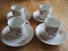 4  TASSES & SOUCOUPES .DECO FLEURS &PAPILLONS EN PORCELAINE DLG LIMOGES .XIX EME