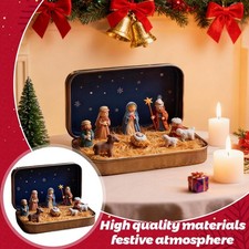 Mini crèche de Noël dans une