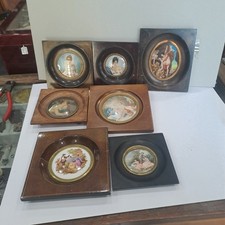 Lot de 7 miniatures médaillon
