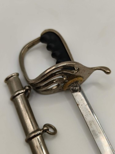 Ouvre lettre officier - de, l'officier