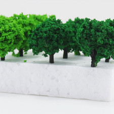 Ensemble d'arbres maquettes