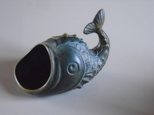  CENDRIER POISSON  BRONZE ?  400G    WALTER BOSSE   ?