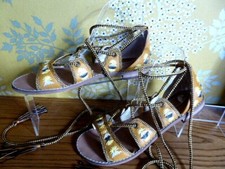 ANDRE Sandales plates lacage