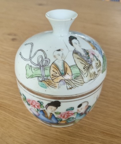 Ancien pot porcelaine - en,